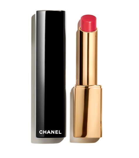 prendre soin de soi chanel lipstick & tea cup|Chanel red lipstick.